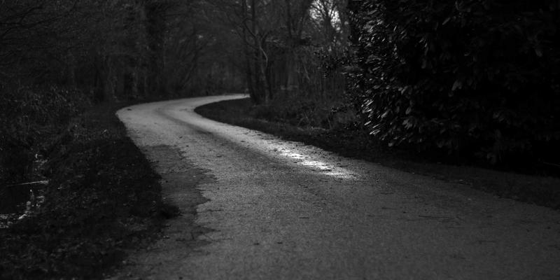 文菲商店海外直邮指南：埃及棉、亚麻与丝绸，如何根据季节与睡眠习惯选择高端床品